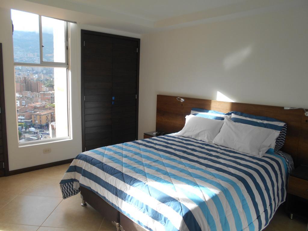 Apartasuites Av Medellin Ngoại thất bức ảnh