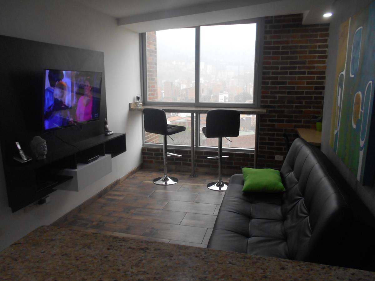 Apartasuites Av Medellin Ngoại thất bức ảnh